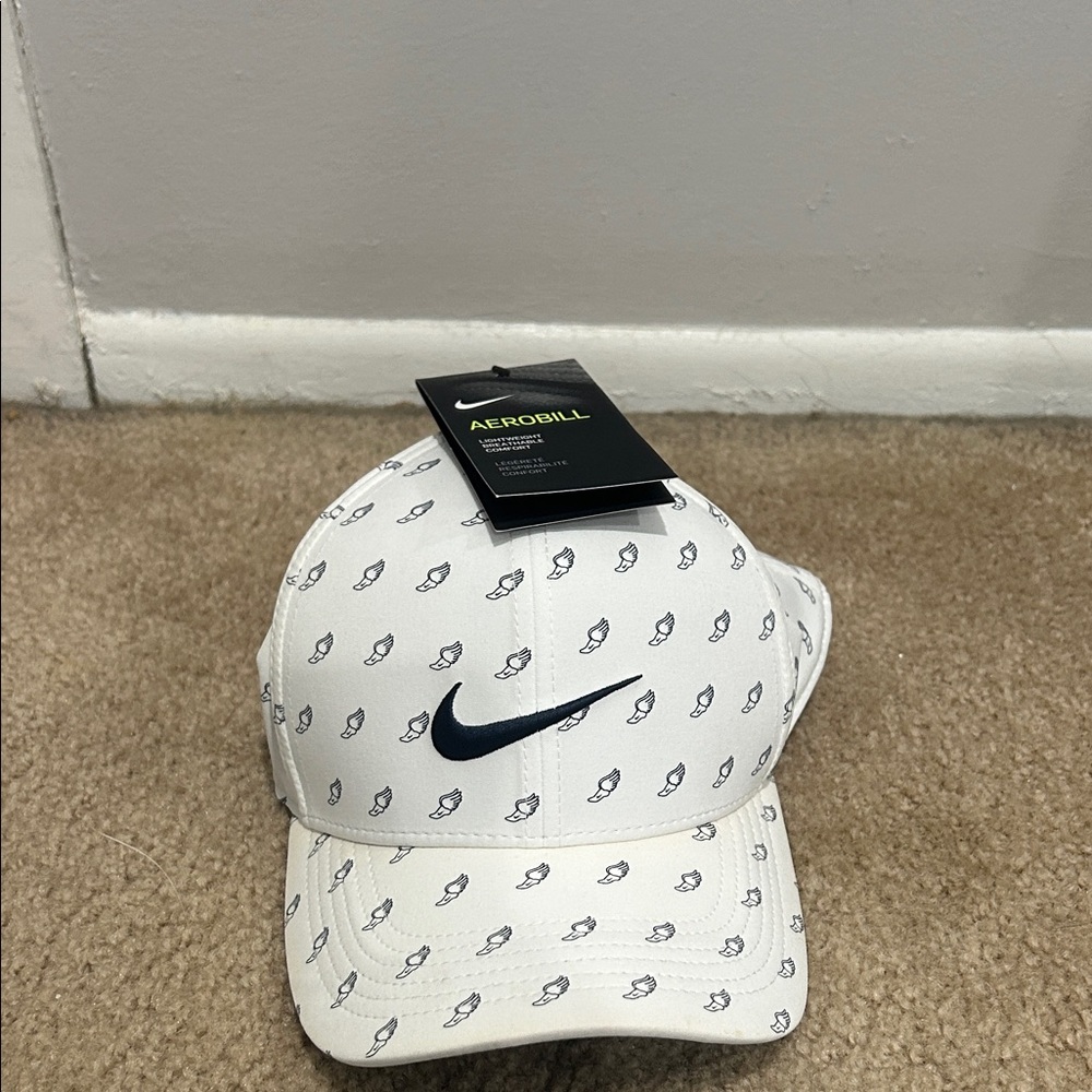 Nike White and Black Patterned Men's Hat